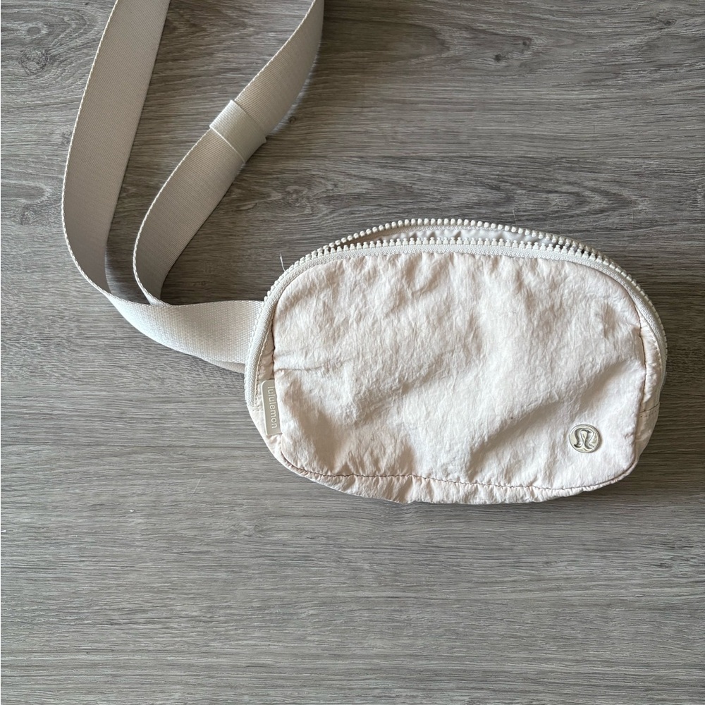 Lululemon Beige Belt Bag